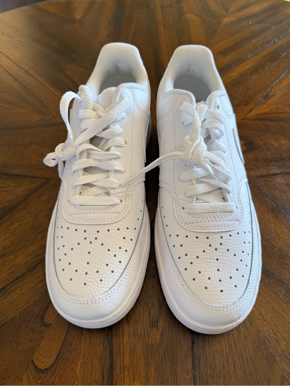 Nike WMNS Court Vision Low Triple White - Size 11W - CD5434-100